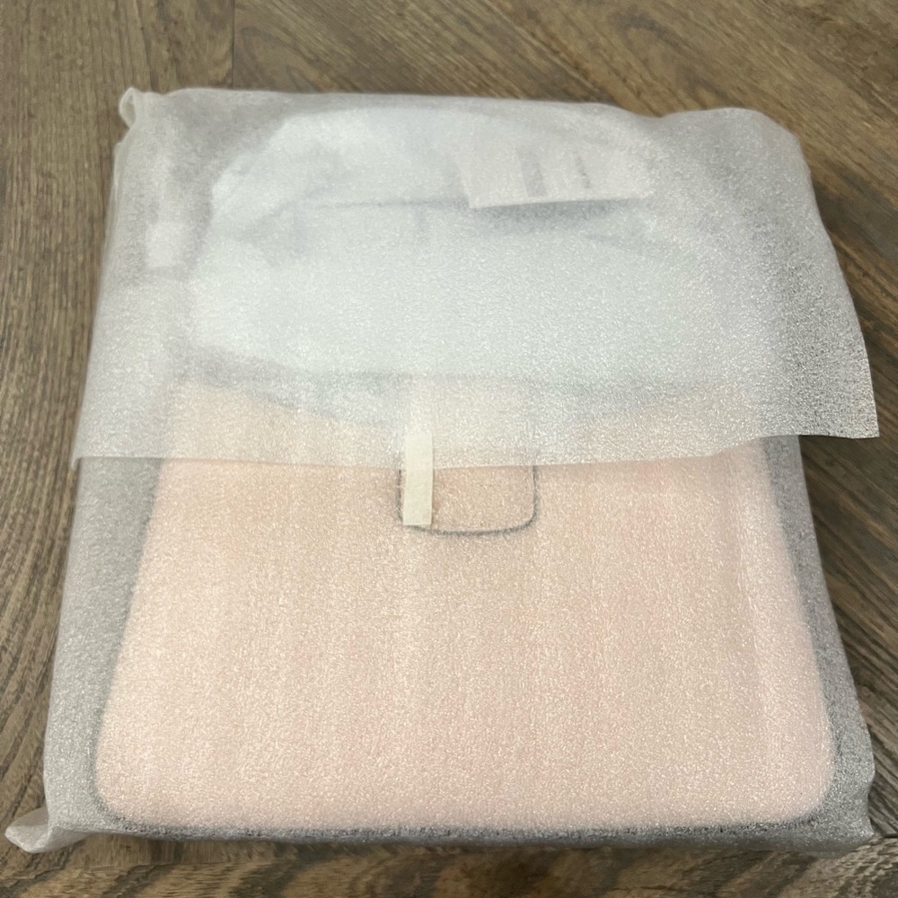Coach Shoulder Bag in Light Pink - Picture 12 of 13